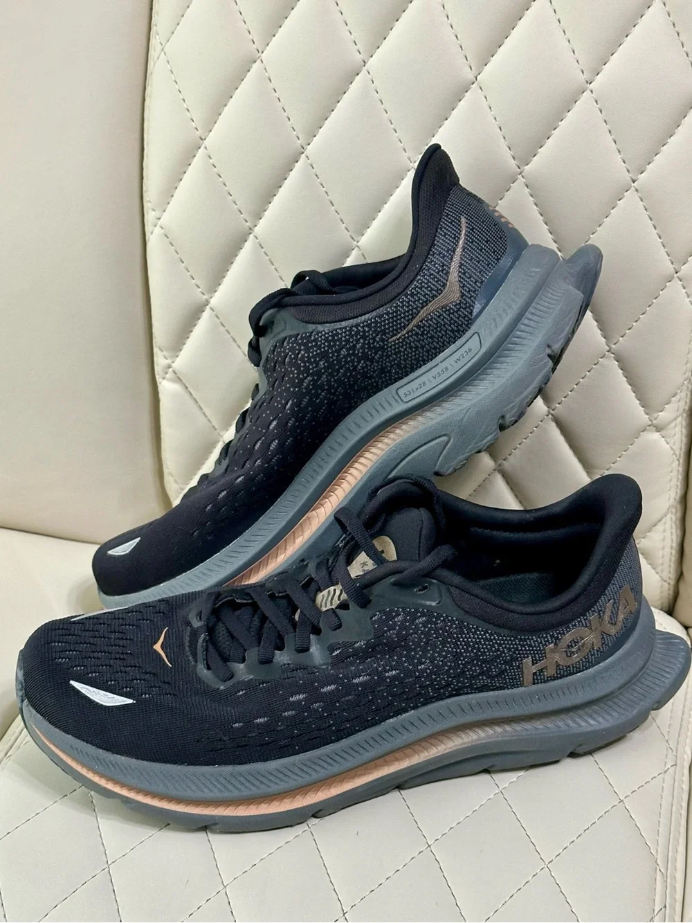 Hoka Kawana shoes Black Copper size 9.5